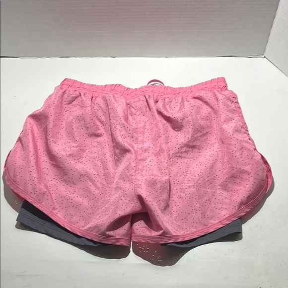 Umbro Pink and Gray Athletic Shorts Lightweight Running - Picture 3 of 8